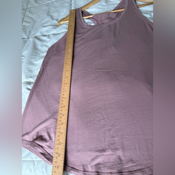 Lululemon love tank size 8 pleated back red dust - Picture 9 of 9